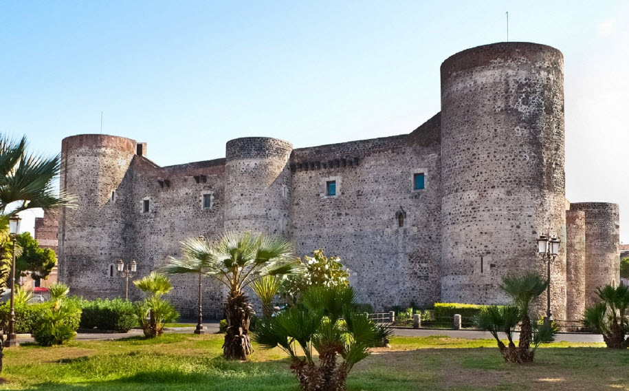 Castle of Sprondasino, Italy